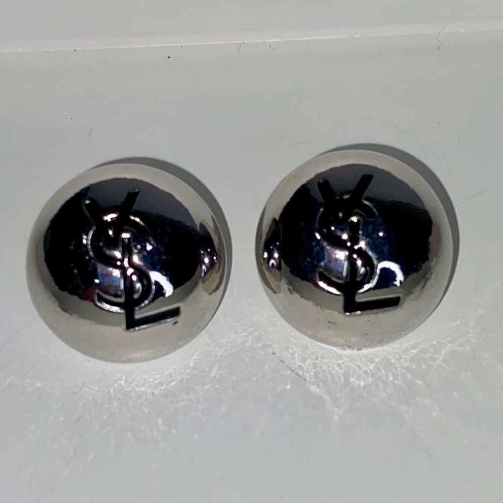 Fashion Earrings black in silver tone, buttons style - Picture 2 of 6